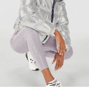 Fabletics SPF+ NWT HIWAIST SILVER POWERHOLD 7/8